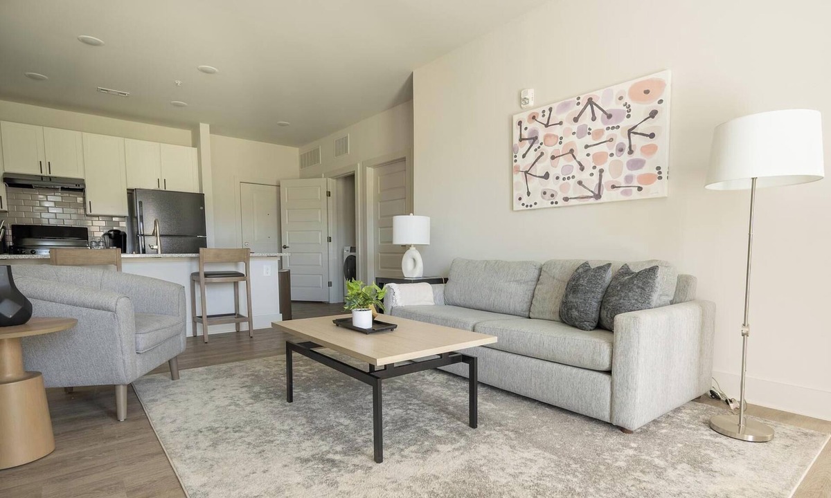 Charlotte Apartment | Landing | Stylish 2BD, Clubhouse, Gym