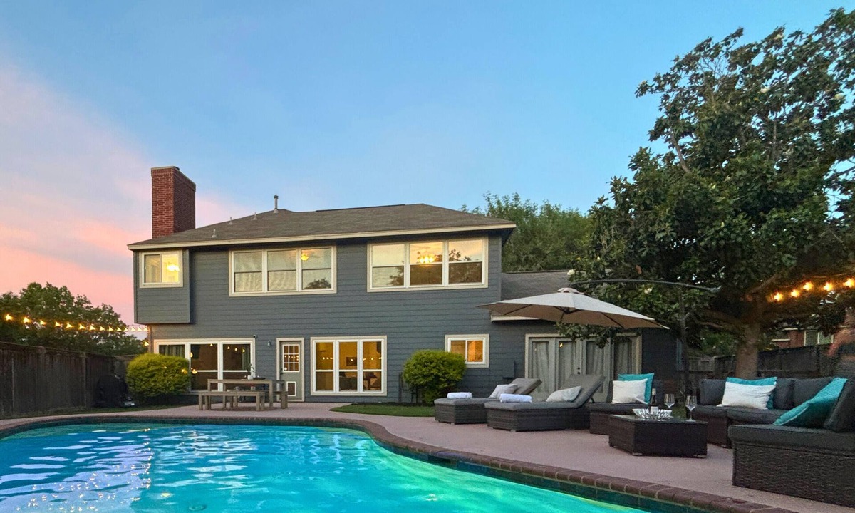 Austin House | Large Home with Pool, Gym , For Longer Stays