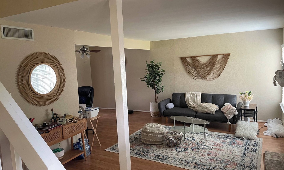 Briarforest House | Large room with attached bathroom in the energy corridor area