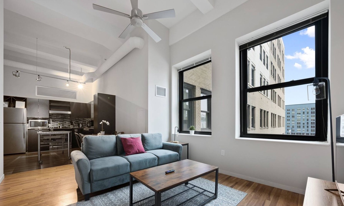 Downtown Cincinnati Condo | Lavish 2 Bedroom Condo - Best Downtown Location with Amenity Galore 430