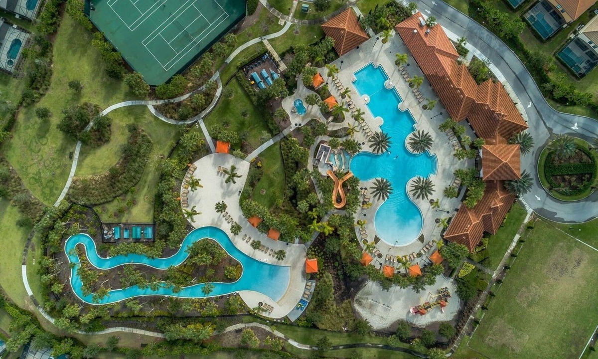 Davenport Villa | Leslies Retreat At Solterra Resort 6 Bedroom Home