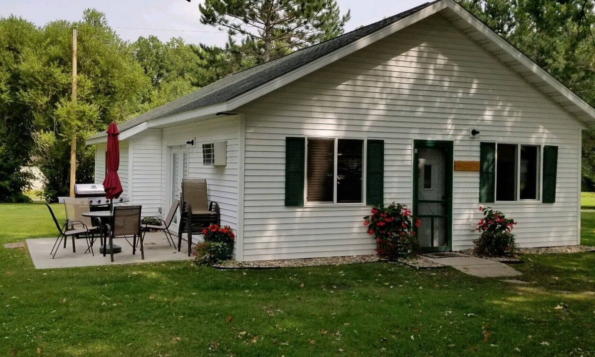 Frazee House | Limited availability for summer 2023, book today!