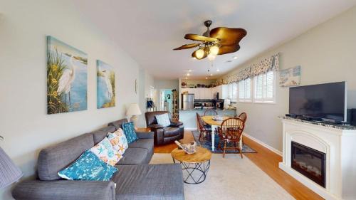 Litchfield by the Sea House | Litchfield Lakeside Oasis 2BR Villa near the Beach