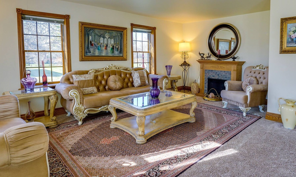 Livonia House | Livonia Vacation Rental ~ 23 Mi to Detroit!