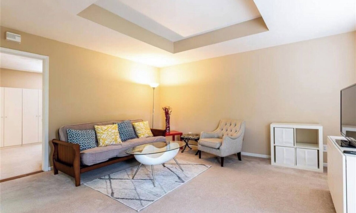 Dallas Condo | Lovely condominium in cedar springs