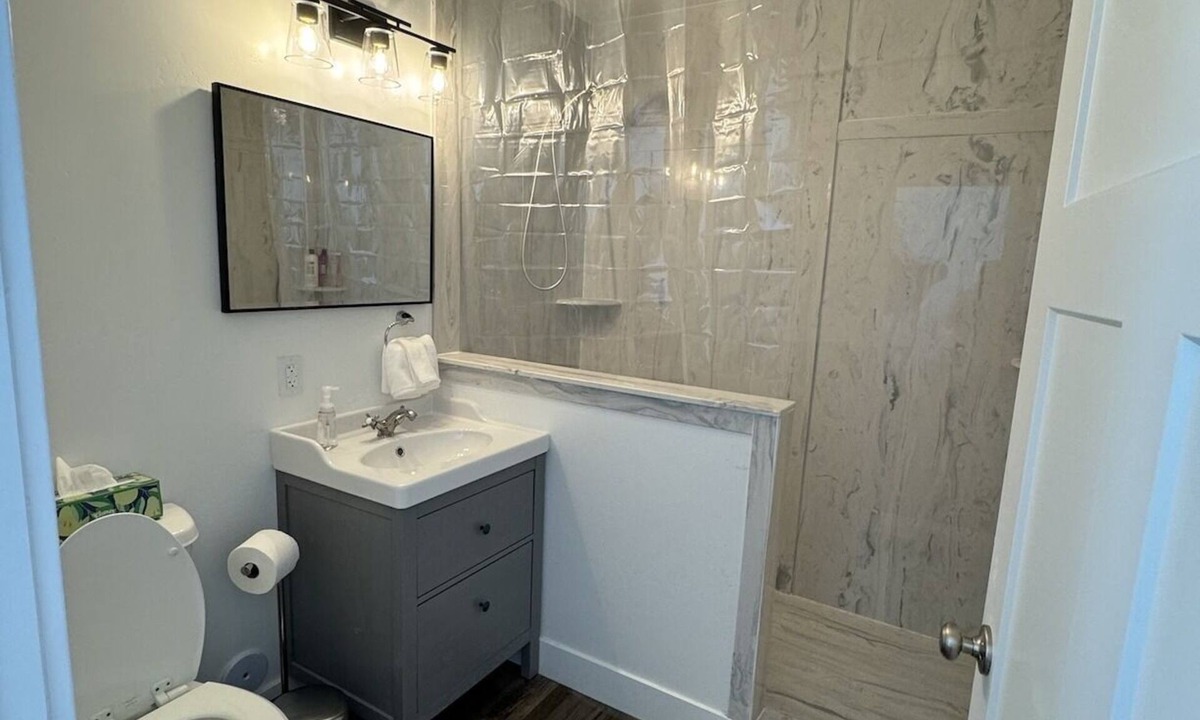 Heyburn House | Lucky Lake 208 Tiny Home A