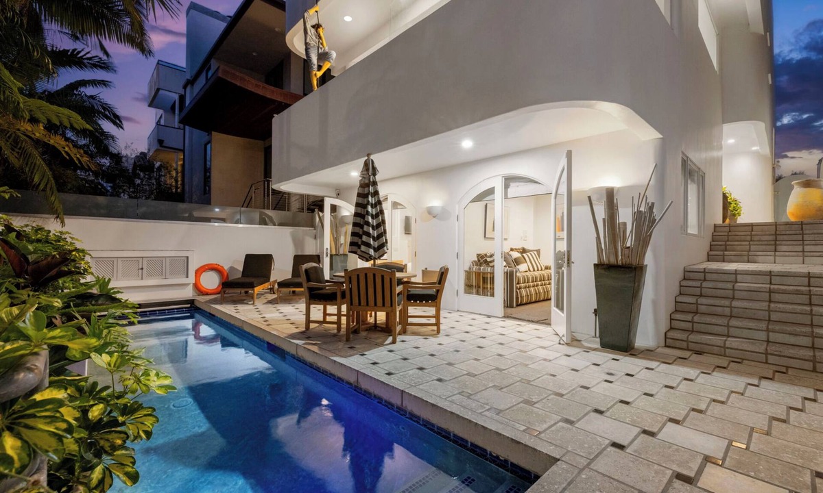 Silver Strand House | Luxurious Mediterranean Coastal Home w/Saltwater Pool & Private Greenbelt : MDR