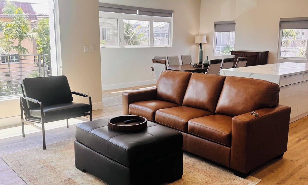 North Redondo Condo | Luxurious Modern Apartment - Unit B