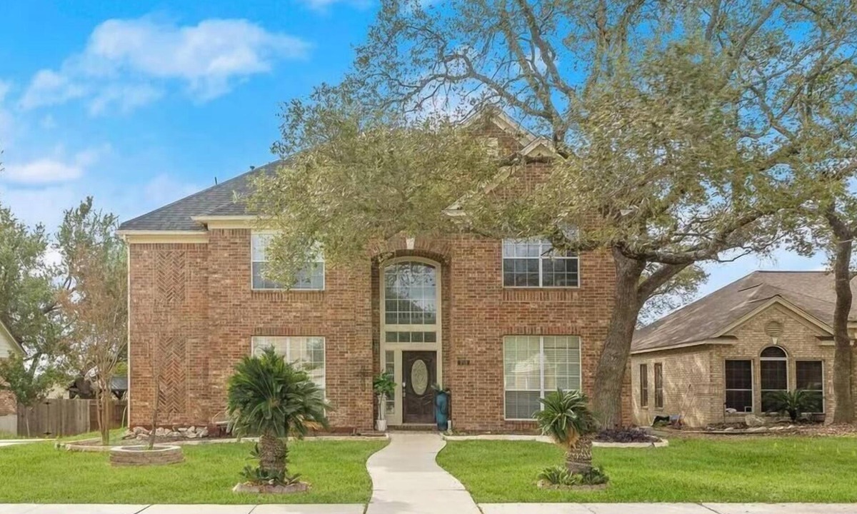 Stone Oak House | Luxurious Stone Oak house/San Antonio Oasis/4BR w/Hot Tub & Pool