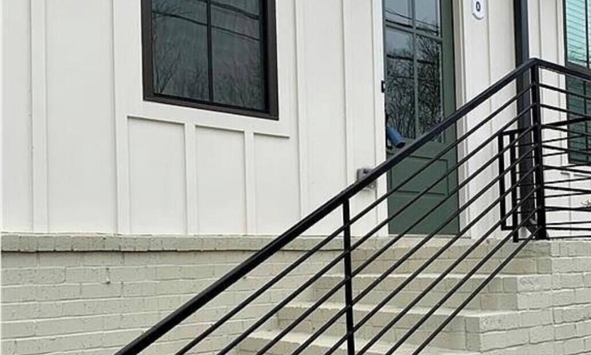 Westside House | Luxury 2 bedroom townhome in the heart of the bustling west midtown Atlanta