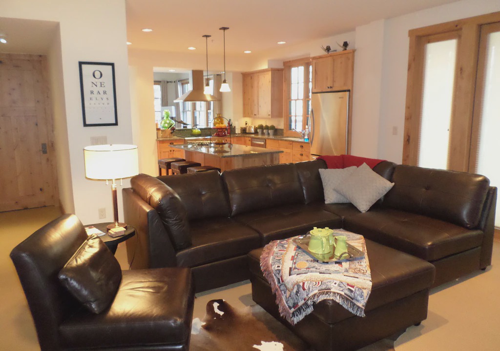 Elkhorn Village Condo | Luxury 2BD/2.5BA 1800sqft Elkhorn Springs Condo