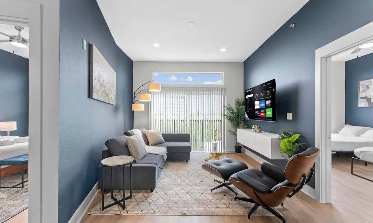 Deep Ellum Apartment | Luxury 2BD | Deep Ellum | Parking | Pool+Gym
