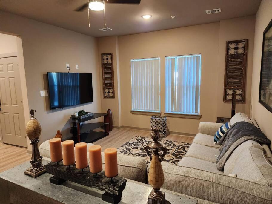 Ponderosa Forest Apartment | Luxury 3BR Apt-Pet-Parking-Wi-Fi