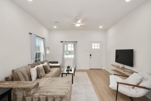 Greater East End House | Luxury 3BR Home, Private Yard, Near Stadiums
