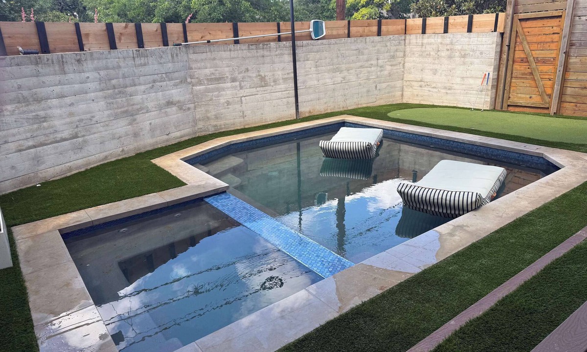 Tarrytown House | Luxury 4BR Haven | Pool Hot Tub Near Downtown