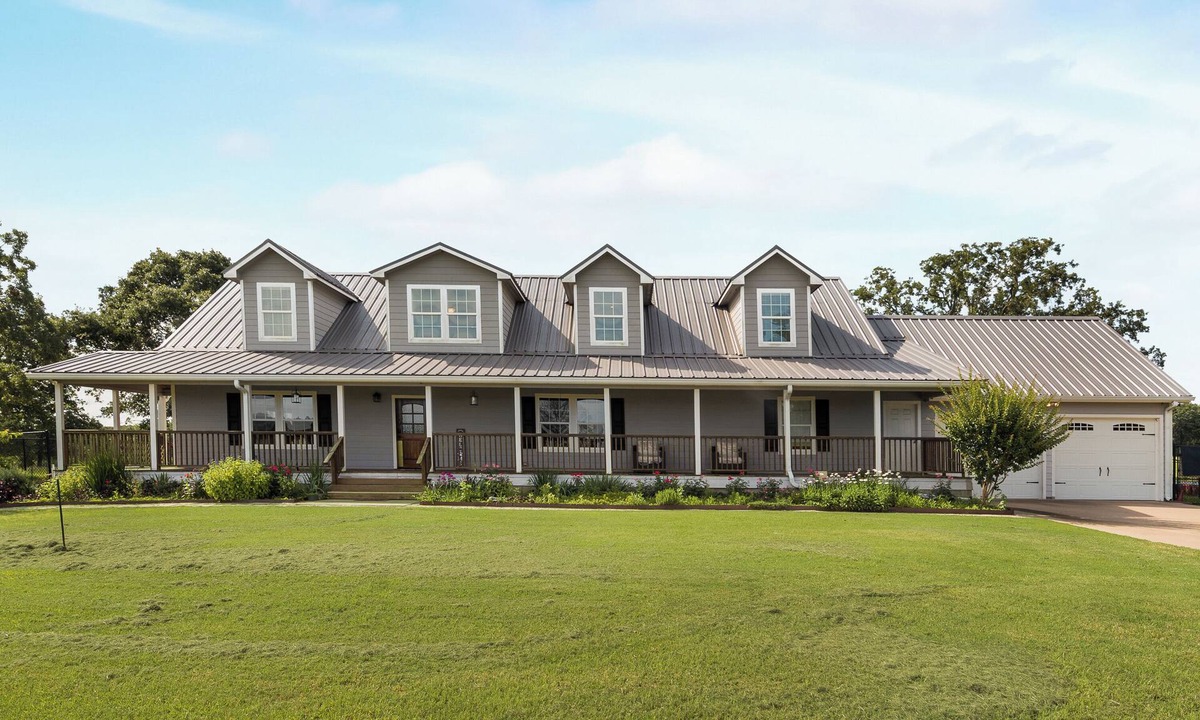 Kemp House | Luxury 90-acre 5BR Ranch near Cedar Creek