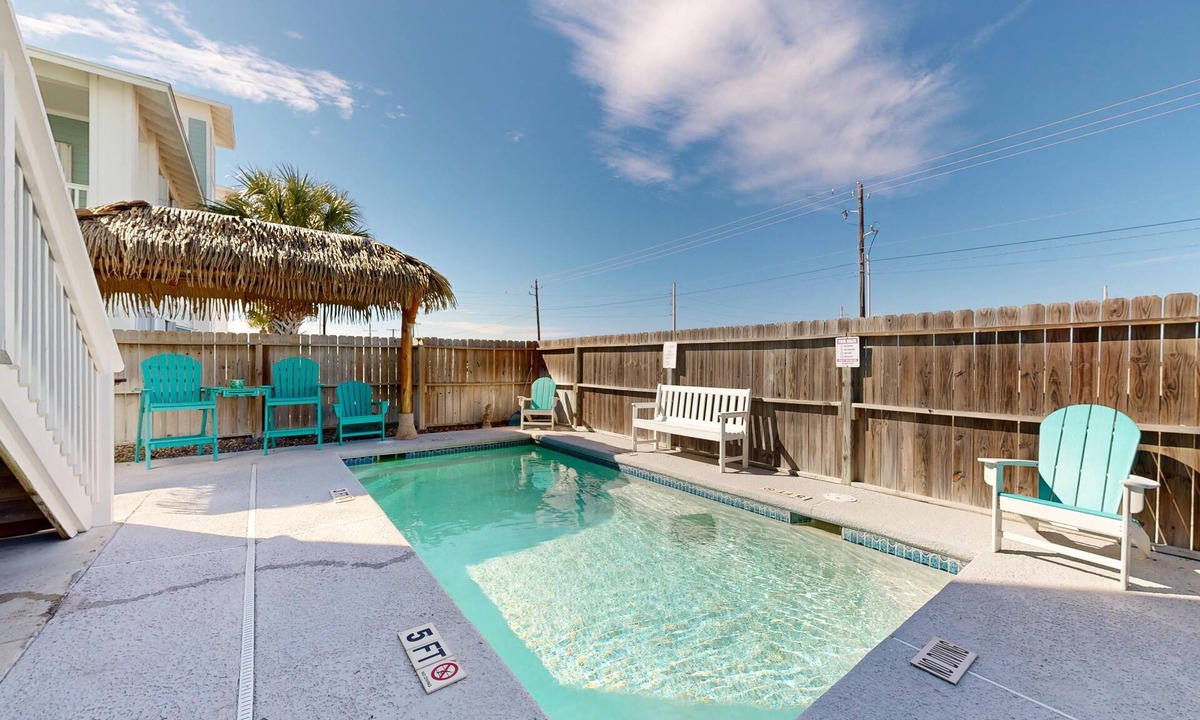 Safe Harbor House | Luxury Home Detached Suite, Private Pool, Located Near Beach