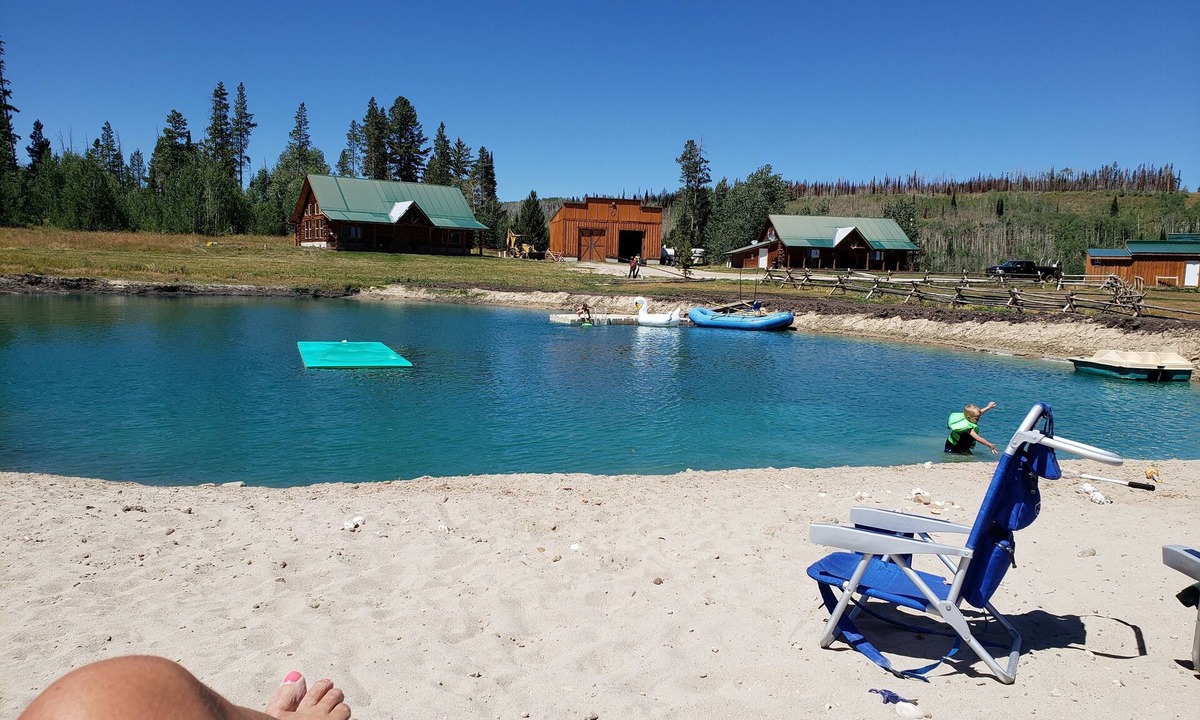 Daniel Cabin | Luxury Mountain Cabin in NW Wyoming. Easy drive to Yellowstone and Jackson Hole.
