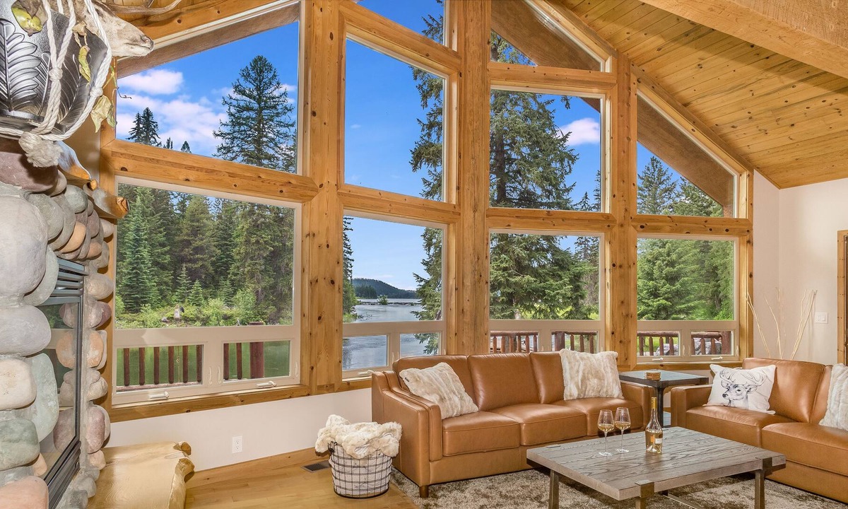 Olney House | Luxury on the Stillwater River