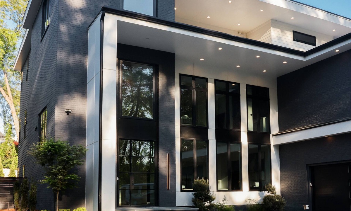 North Buckhead House | Luxury Posch Retreat w/Pool, Sauna & Gym, & 5BR