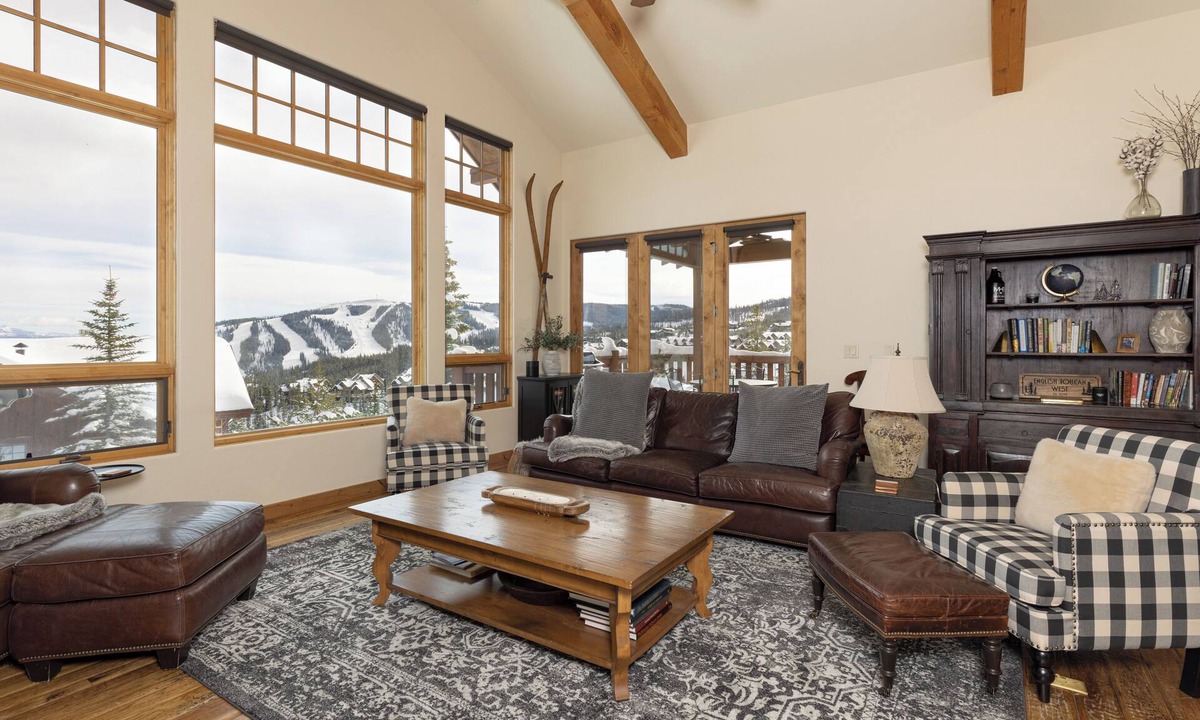 Big Sky Condo | Luxury Ski-in/Ski-out w/Private Hot Tub in Moonlight Basin - Alpine Meadows - The Eagles Nest
