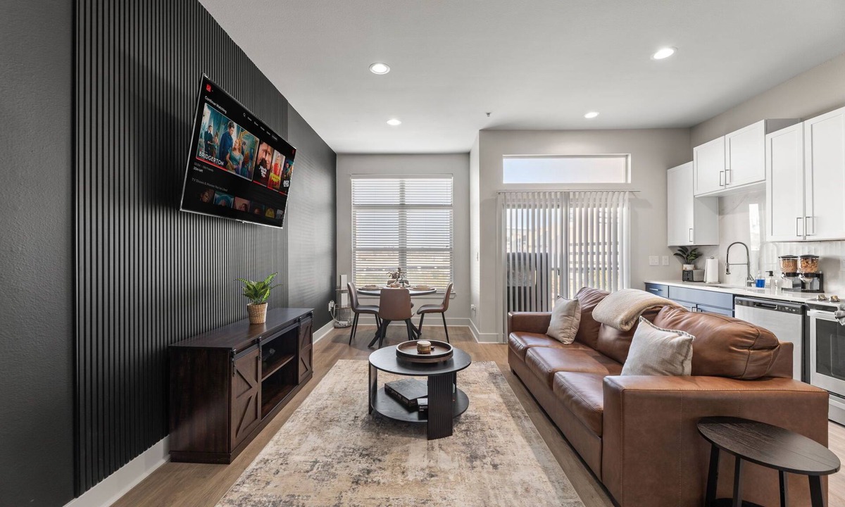 Deep Ellum Apartment | Luxury Skyline Escape - MAJOR INTERNATIONAL SPORTING EVENT WC - King Bed - DT View - Sauna
