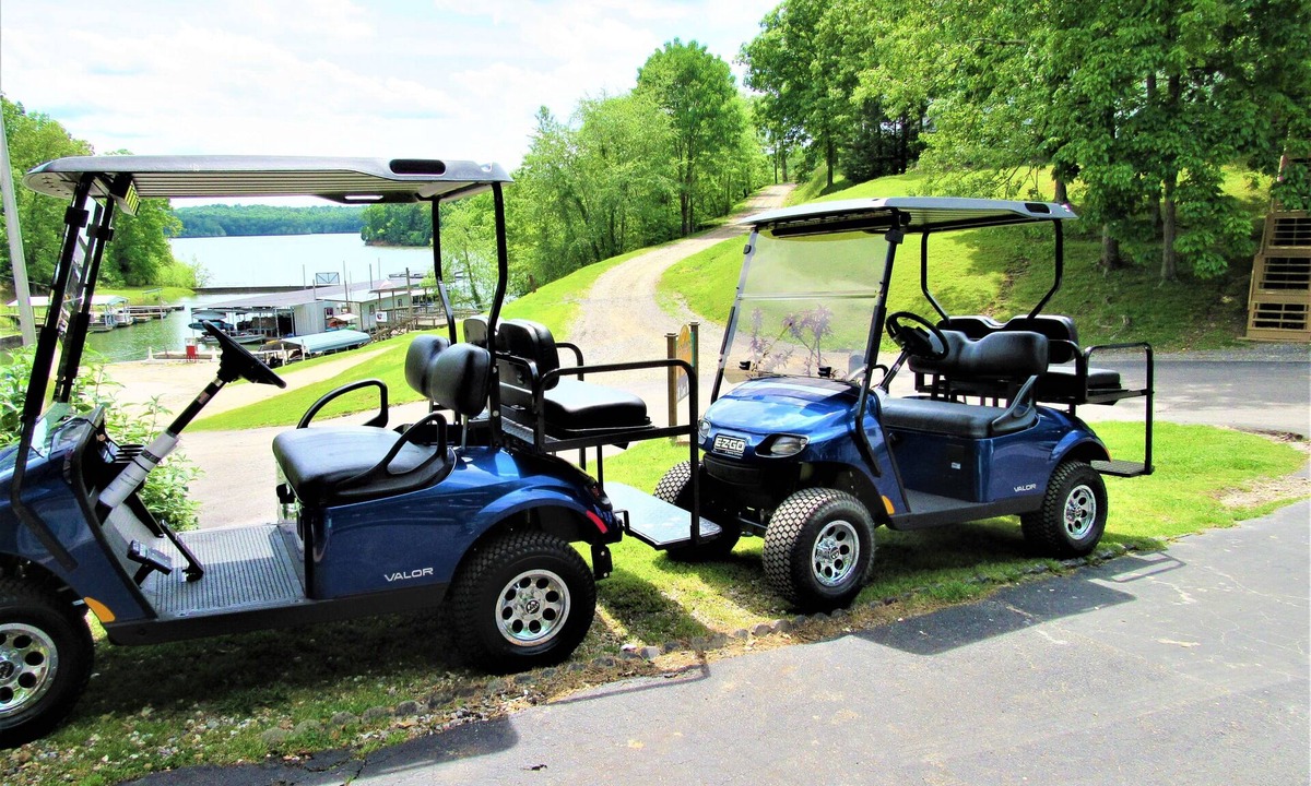 Almo Cabin | Lynnhurst Resort-Private cabin on Kentucky Lake with Hot Tub