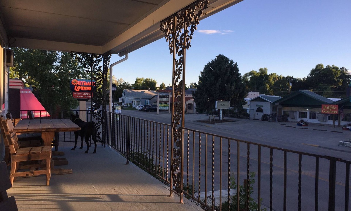 Buffalo Hotel | Mansion House Motel
