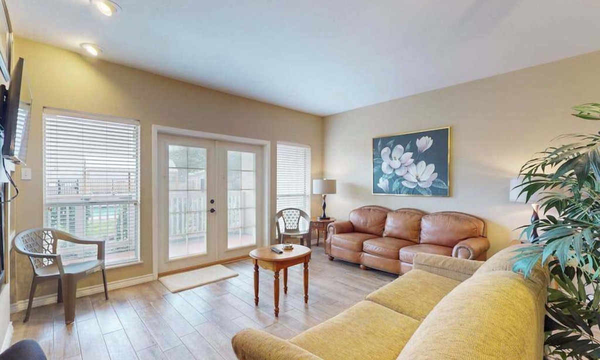 El Lago Condo | Mariner Village 108 | 2BR waterfront with on-site pool & water view