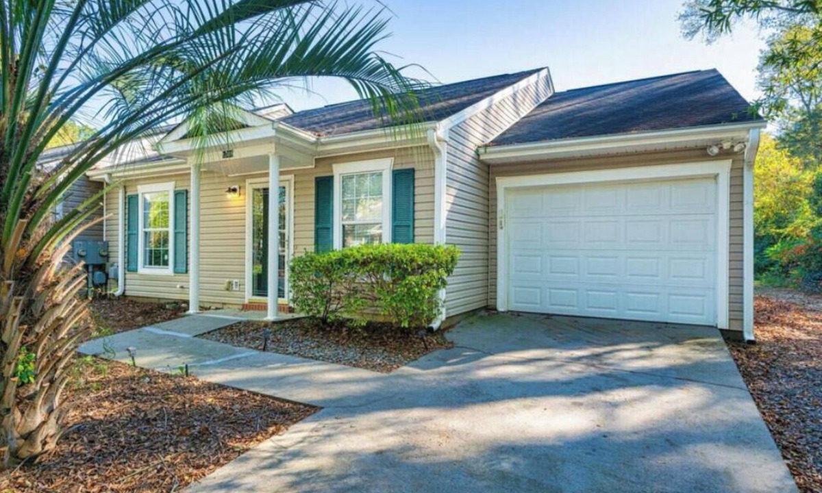 National Hills House | Masters Getaway - 1 mile from Augusta National