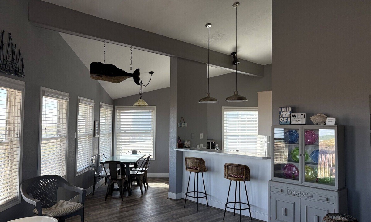 Matagorda House | Matagorda Beach Front Home - With Front- Row Beach View