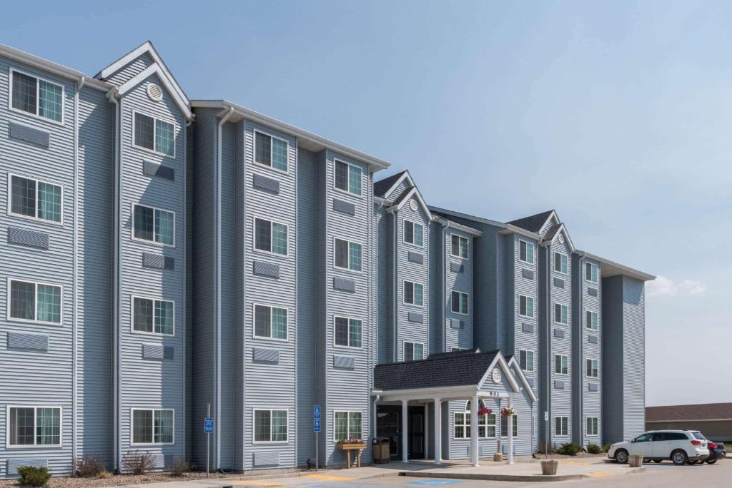 Stanley Hotel | Microtel Inn & Suites by Wyndham Stanley
