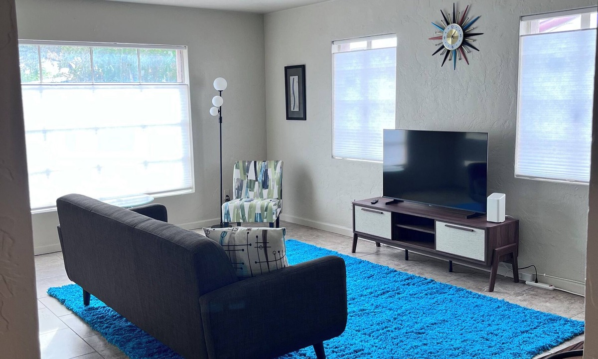 Peter Howell House | Midtown 2BR Adobe Charmer With Mid-Century Style
