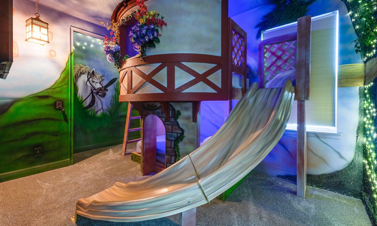 Reunion House | Minutes to Disney in a villa that feels like you never left the park at Reunion