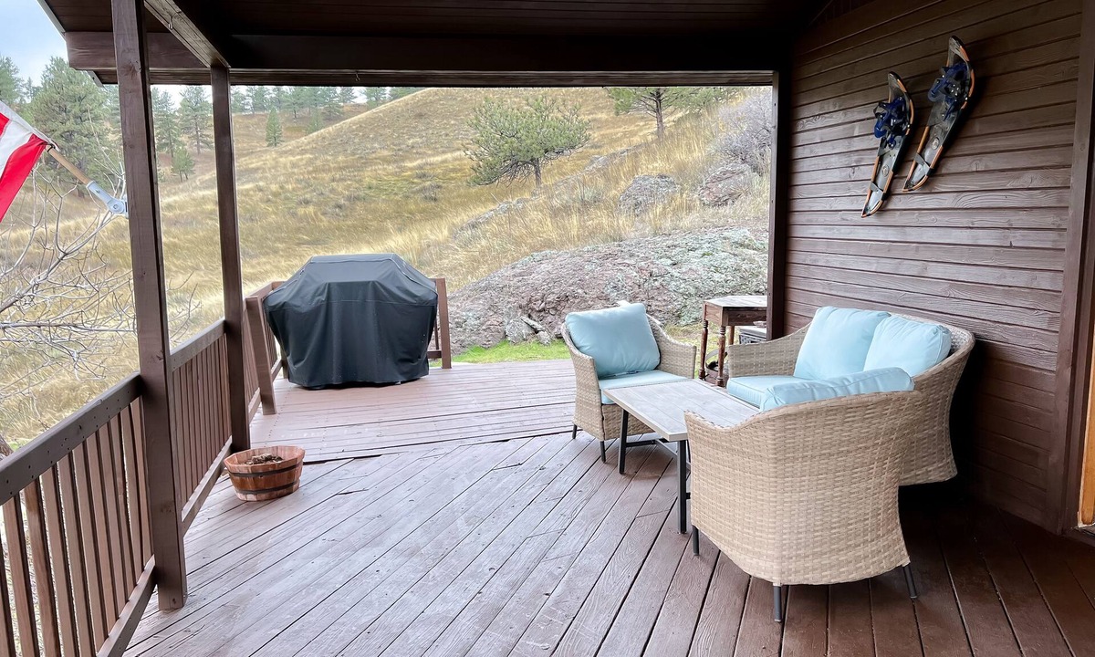 Cascade House | Missouri Canyon Getaway- Close to Missouri River