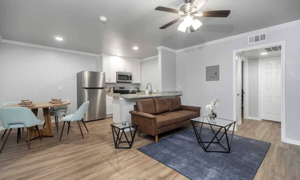 Old East Dallas Condo | Modern 1BR Condo Near Uptown Dallas