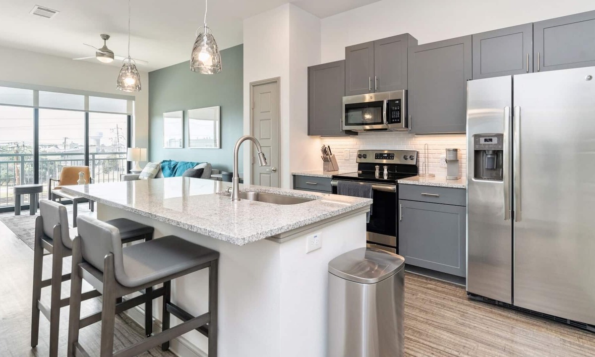 Ballantyne Apartment | Modern Apartment in Prime Location (ID1375X130)