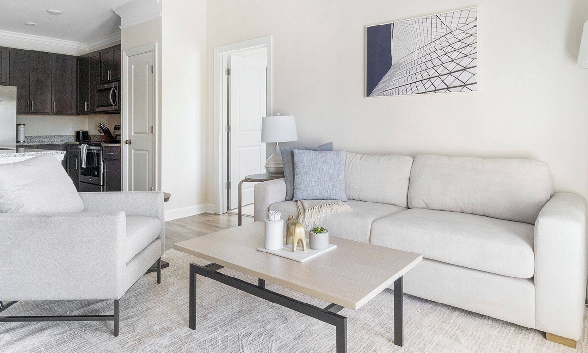 Clayton Apartment | Modern Apartment in Prime Location (ID1012X166)