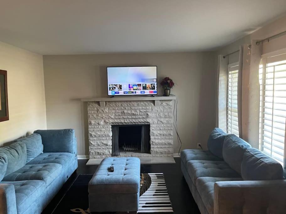 Indianapolis House | Modern home away from home