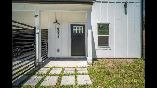 Foster Place House | Modern Home by College, Medical Center & Stadium