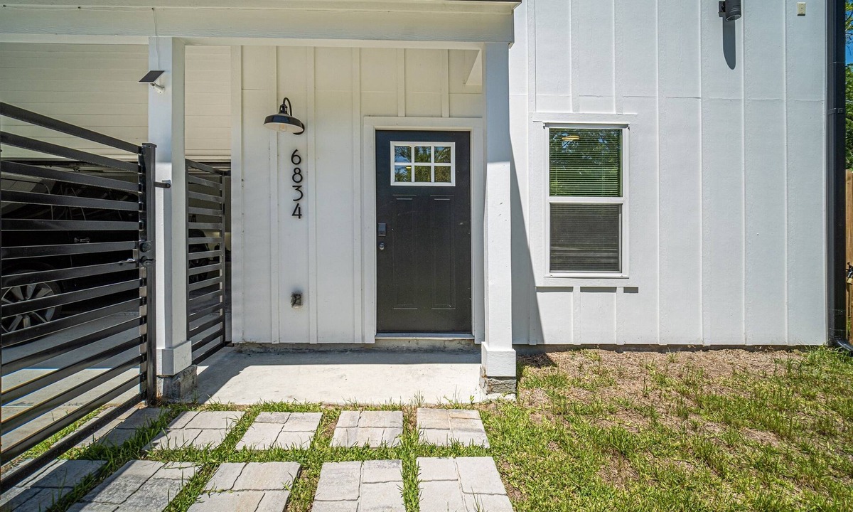 Foster Place House | Modern Home by College, Medical Center & Stadium