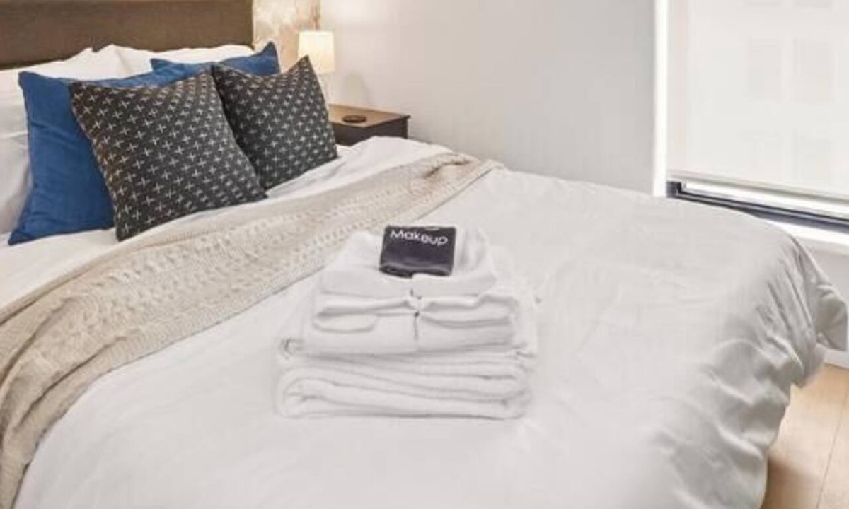 Charlotte Apartment | Modern, light-filled 2BR in Charlotte’s vibrant South End. Steps to the Rail Trail + Light Rail for easy Uptown access. Rooftop skyline views, luxe co-working, and walkable hotspots. Perfect for work, play, or extended stays.