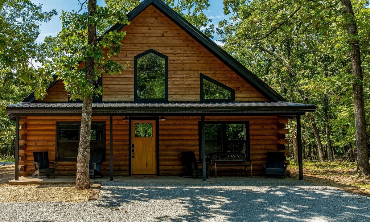 Eucha House | Modern Log Cabin - Boat Ramp & Rock Crawl nearby