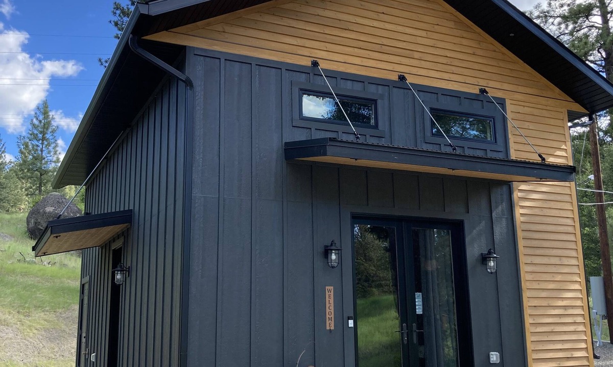 Clancy Cottage | Modern Relaxing Escape - The Clancy Cottage