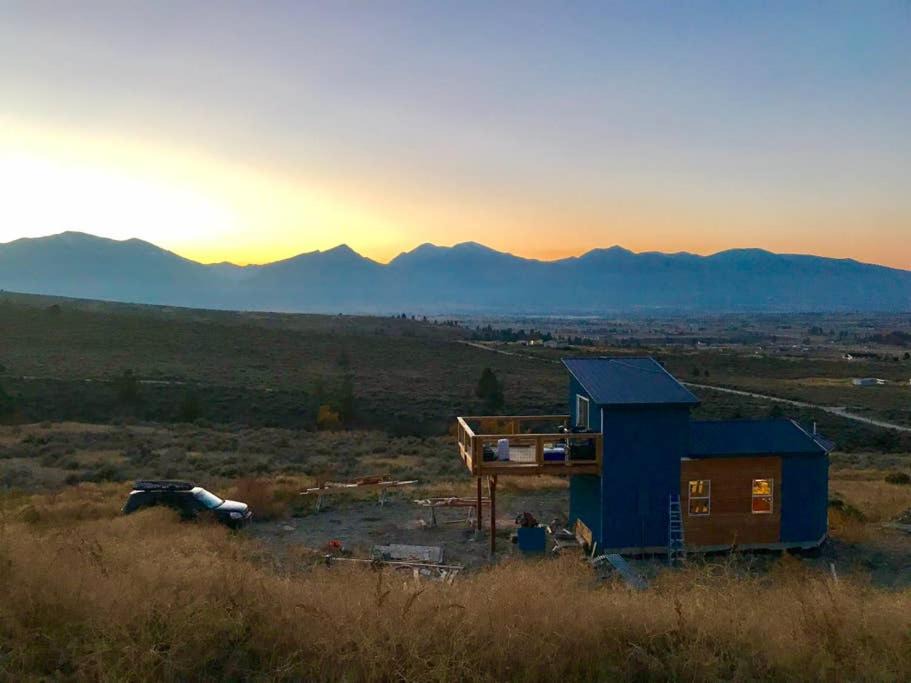 Stevensville House | Modern Tiny House With Spectacular Views