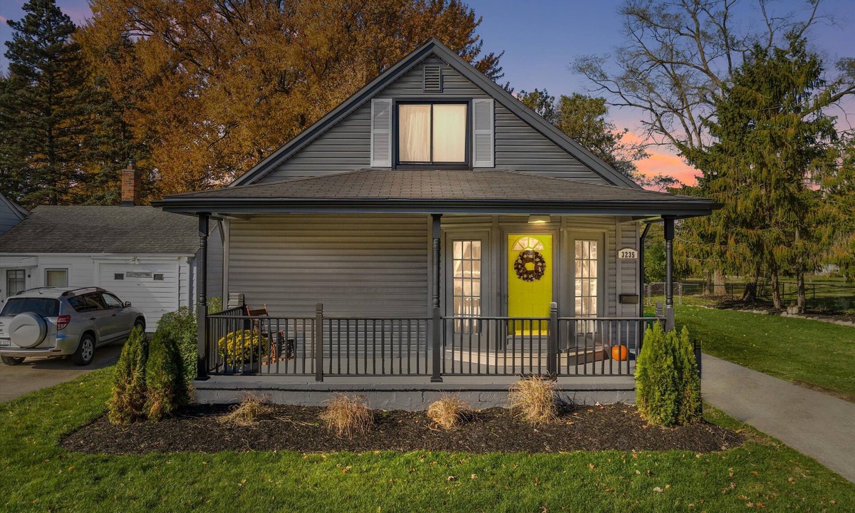 Drayton Plains House | Modern Zen Farmhouse to help you recharge and rejuvenated