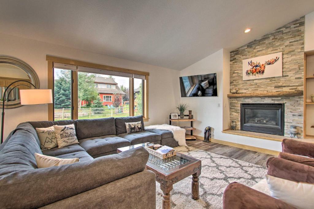 Big Sky House | Moose Haven Getaway 6 Mi to Big Sky Slopes
