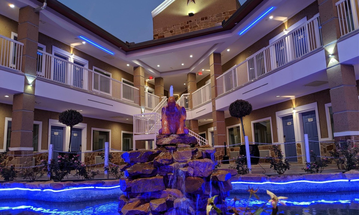 Greater Greenspoint Hotel | Motel 6 Houston, TX - North