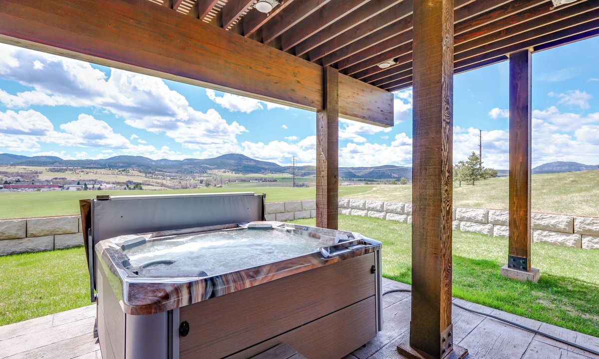 Spearfish Cottage | Motorcycle-themed Home in Spearfish w/Hot Tub!