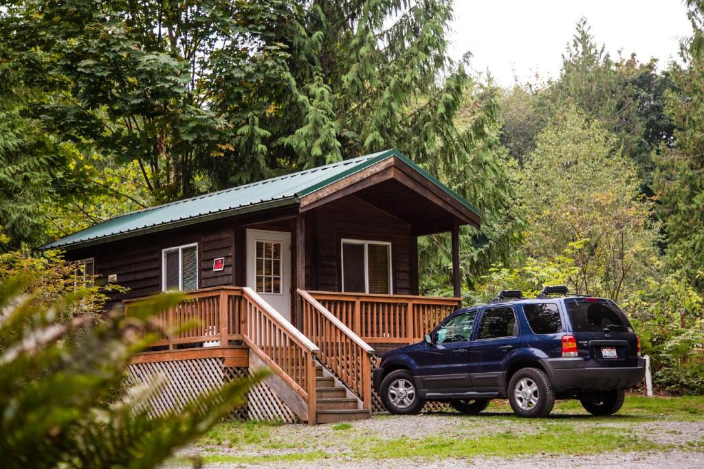 Mount Vernon Camping Resort Yurt | Bow
